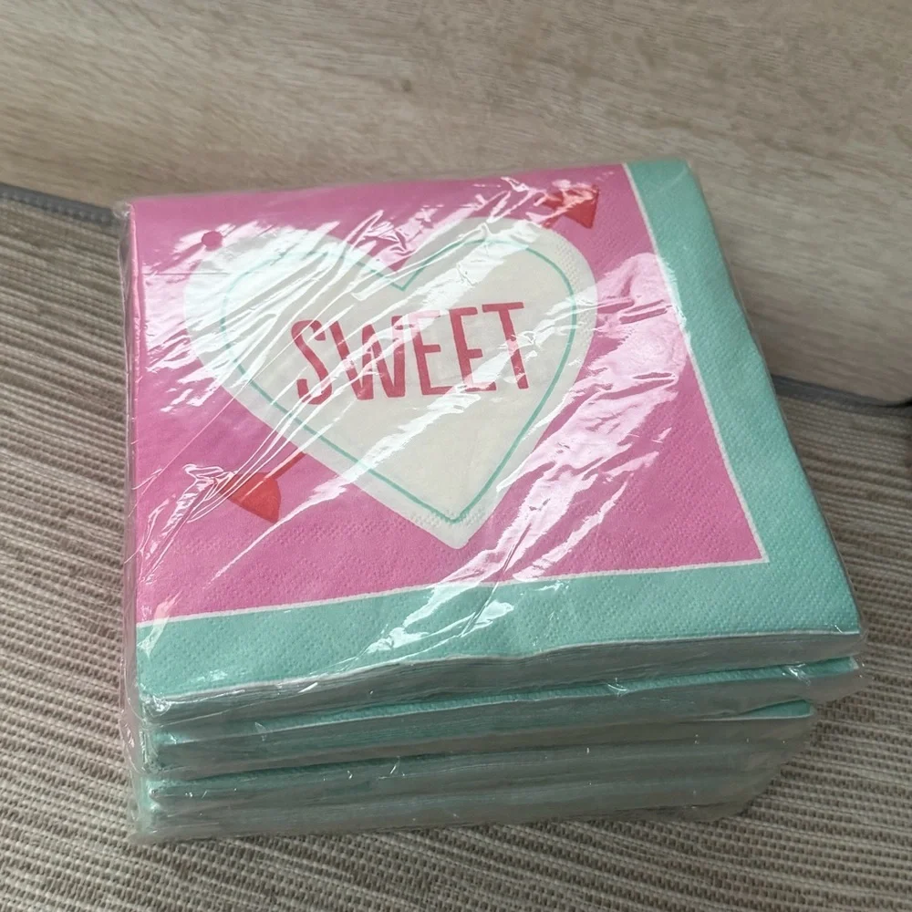 NWT Sweet Heart Party Napkins - Valentine’s Day, Pink and Teal - Pack of 18